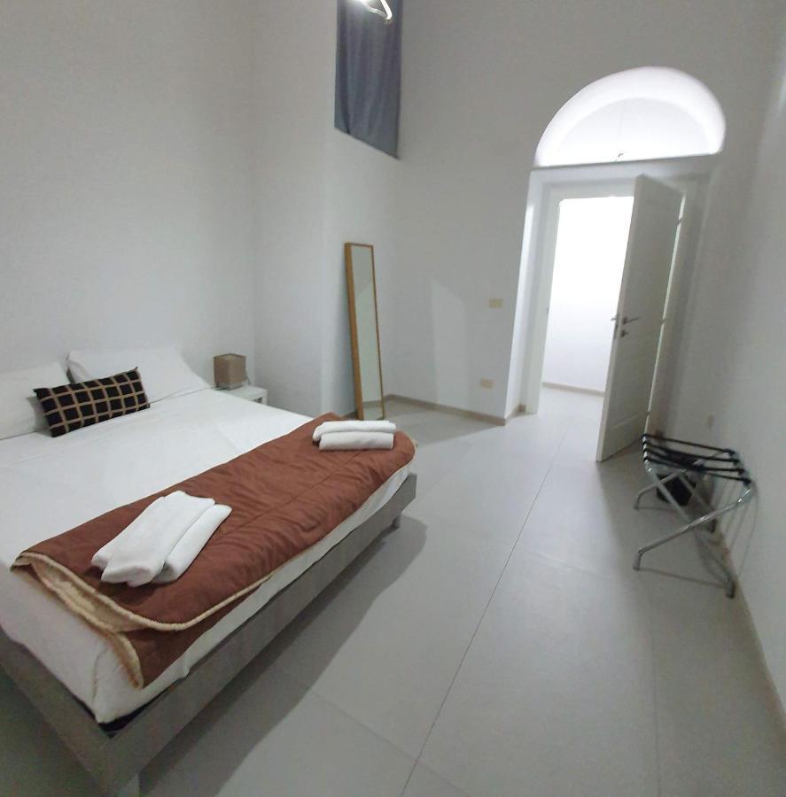 Appartamento City Center Napels Buitenkant foto