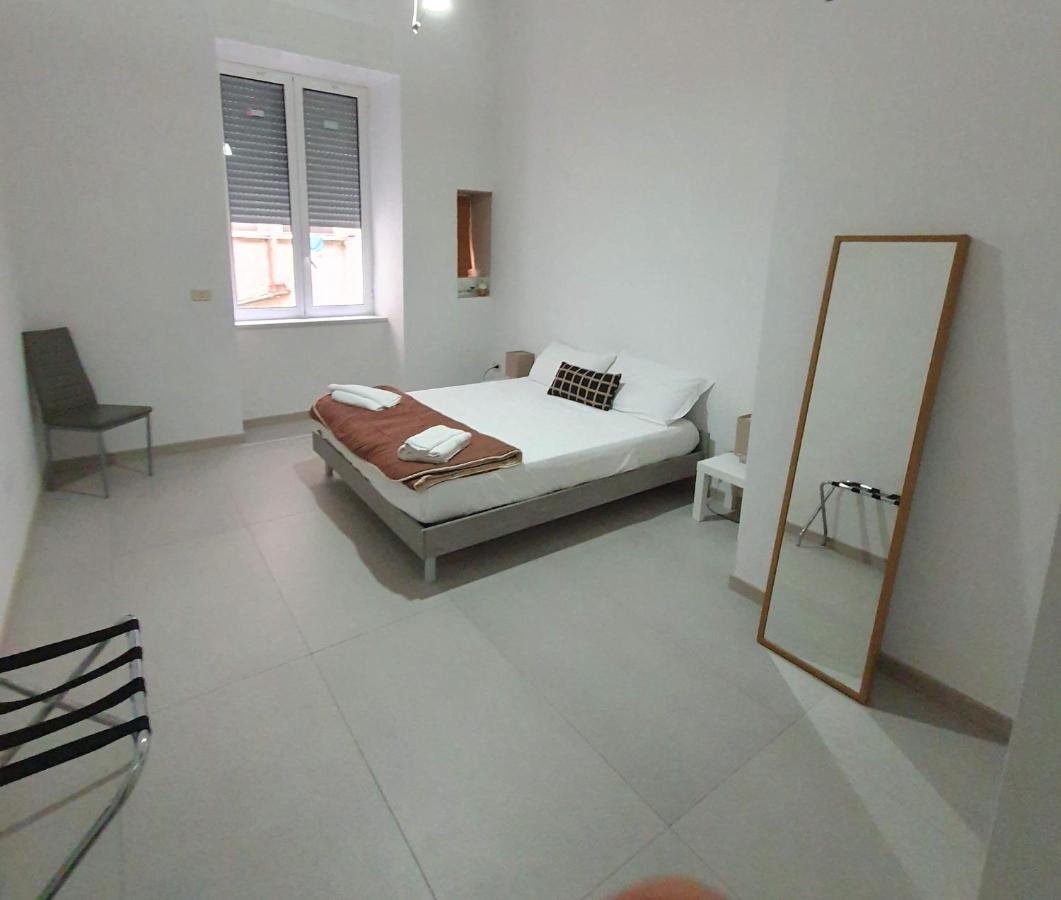 Appartamento City Center Napels Buitenkant foto