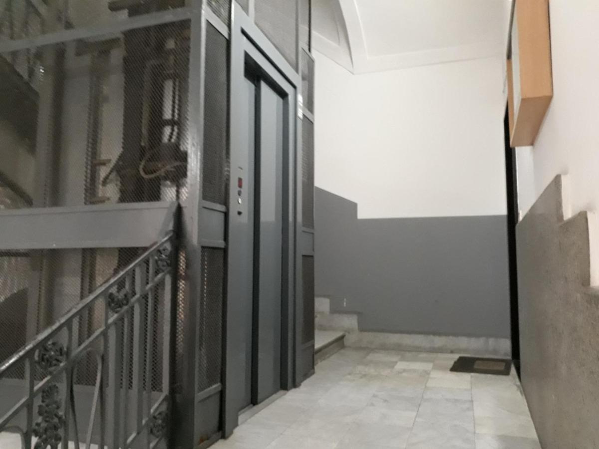Appartamento City Center Napels Buitenkant foto