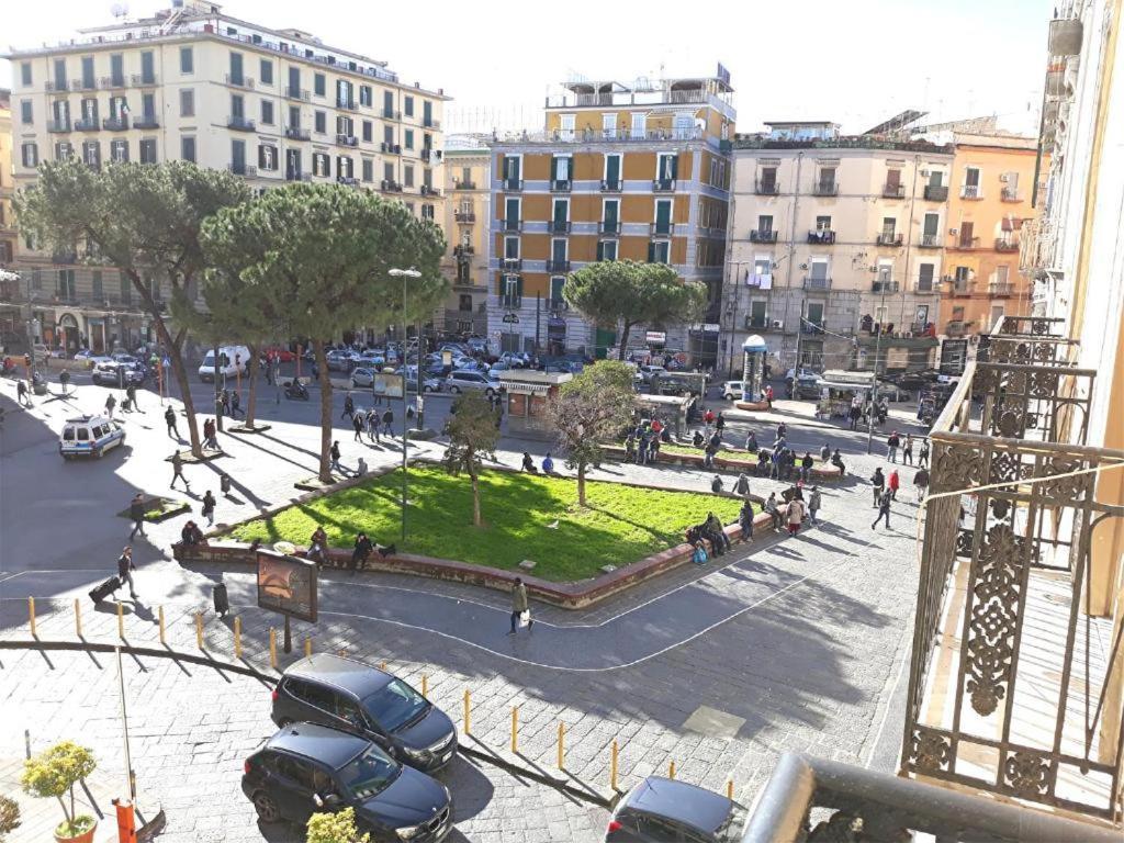 Appartamento City Center Napels Buitenkant foto