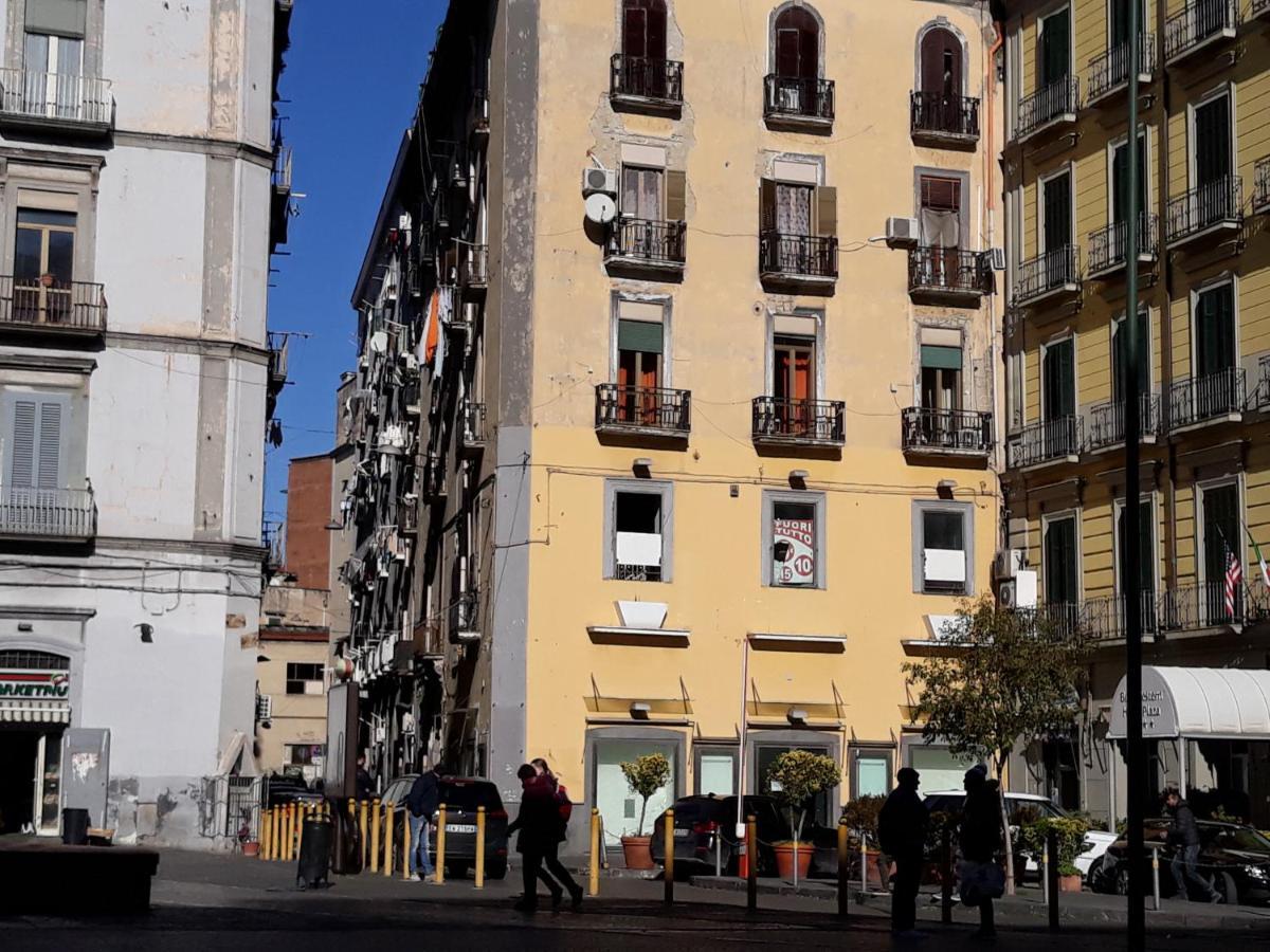 Appartamento City Center Napels Buitenkant foto